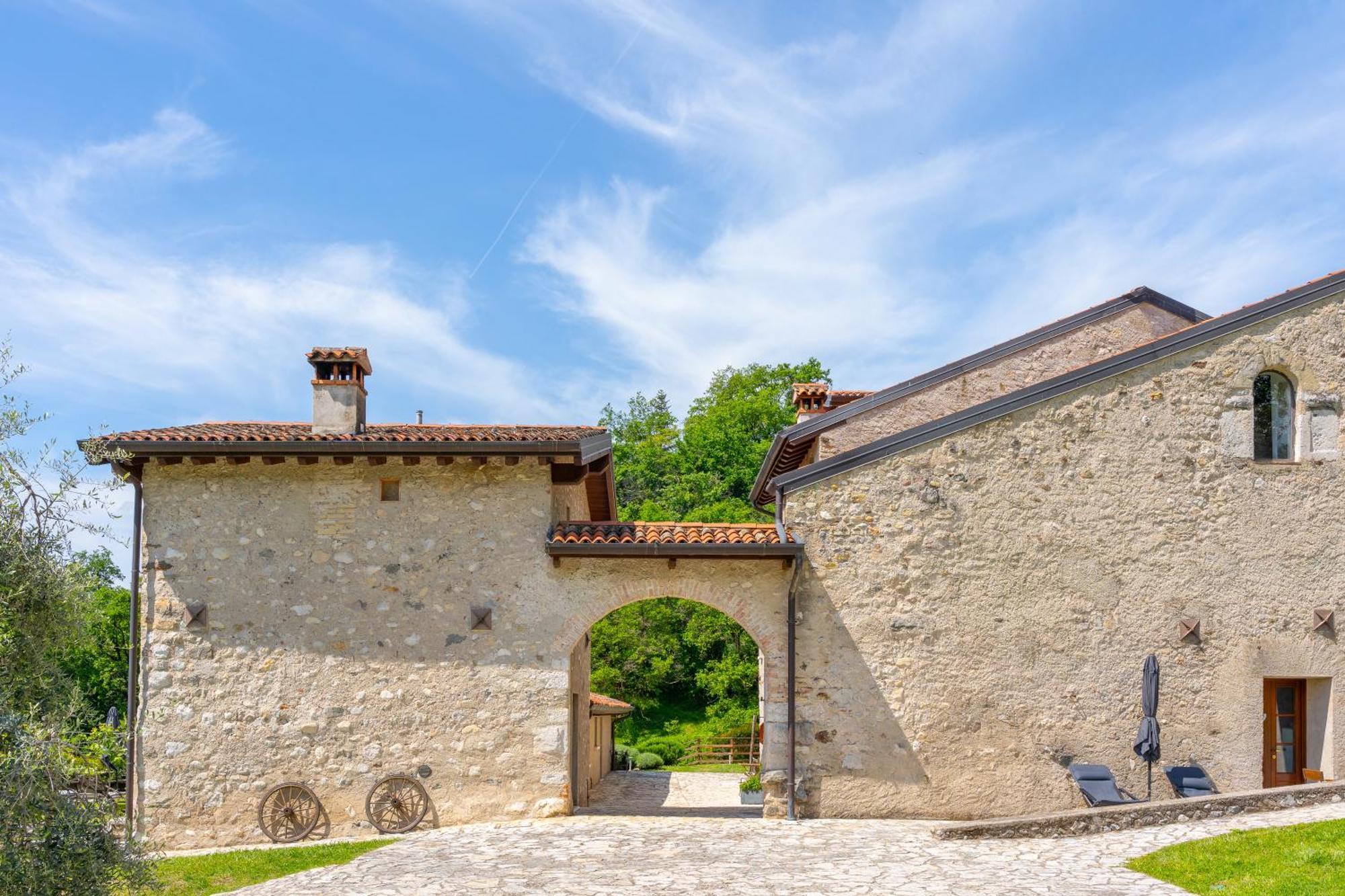 Premignaga Natural Home Gardone Riviera Exterior photo
